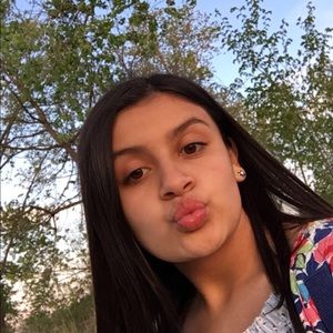 Meet your Posher, Ciara